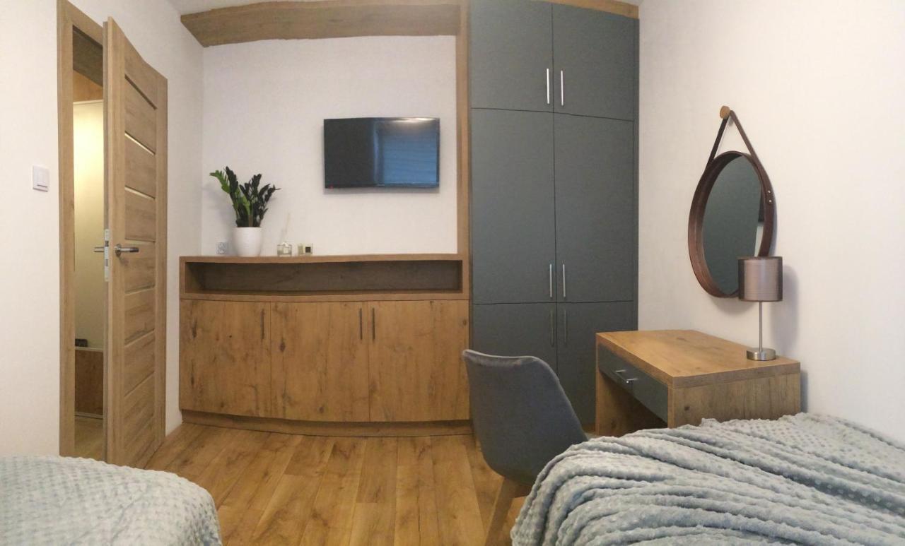 Apartament Happy View Apartment Jelenia Gora Ngoại thất bức ảnh